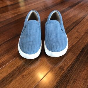 Naturalizer slip on sneakers -size 6.5